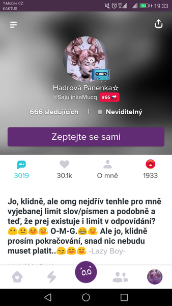 Proč daváš srdíčka k vlastním odpovědím